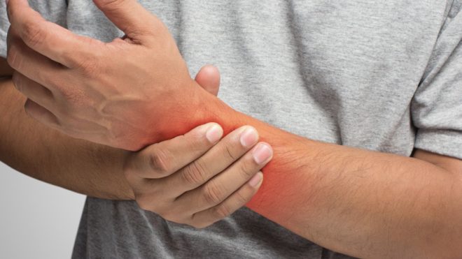 Fracture du poignet de l’adulte : symptômes et diagnostic