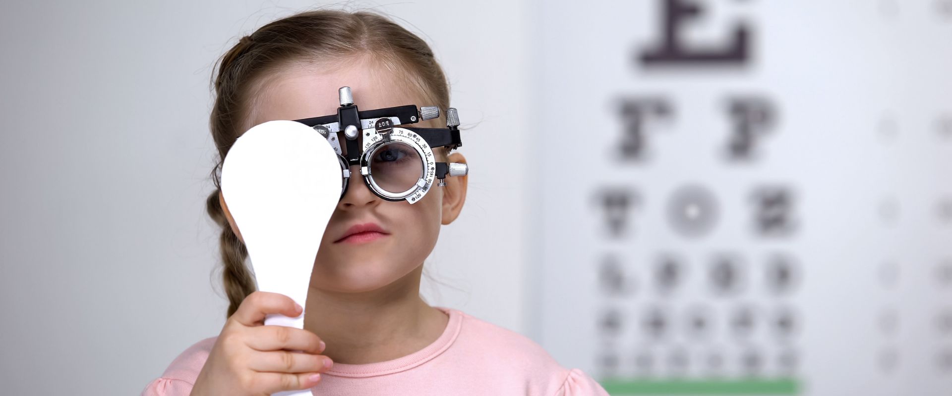 Lire la suite à propos de l’article Myopie : symptômes, circonstances de découverte et diagnostic