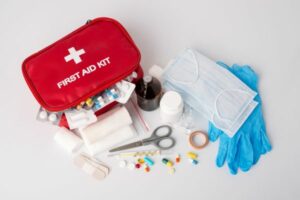 Comment préparer sa trousse de médicaments pour partir en voyage ?